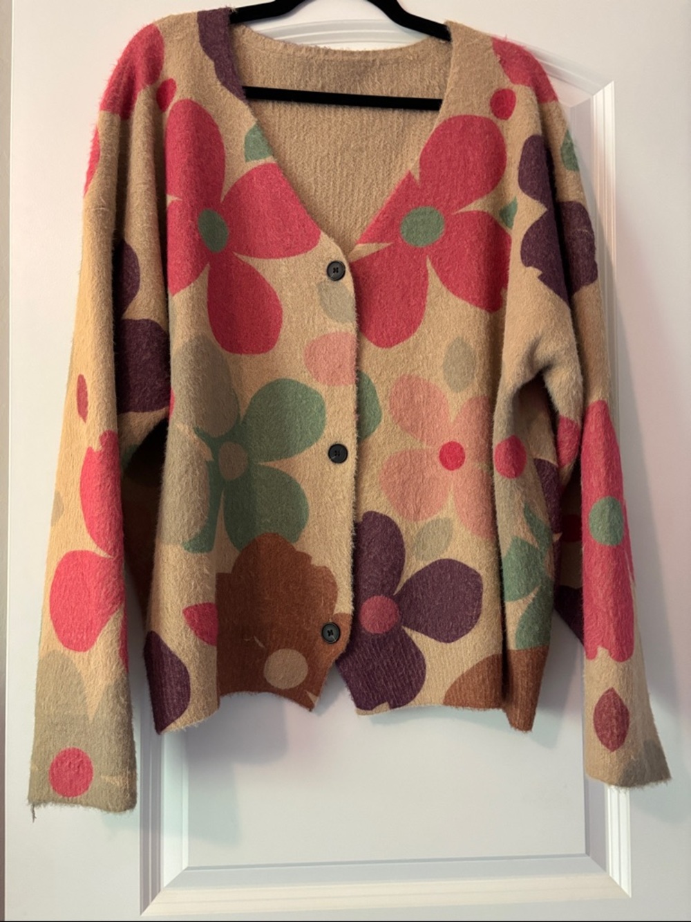 5XL-Floral Pattern V-Neck Cardigan Sweater in Beige with Pink & Green